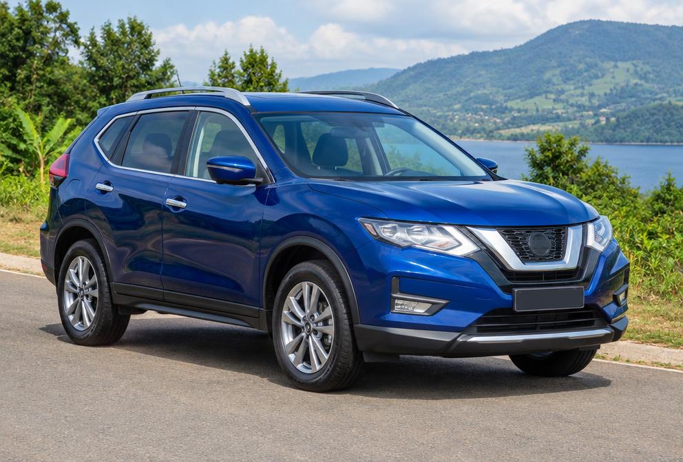 Deep Blue Nissan X-Trail